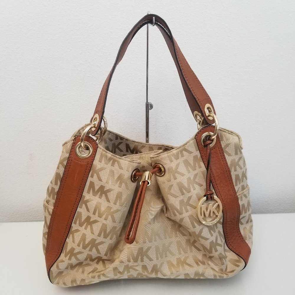 MICHAEL Michael Kors Ludlow Signature Shoulder Bag